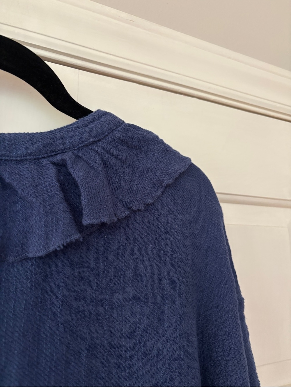 Free People Free-est Summer Vibes Ruffle Neck Button-Down Top Navy Peony Large - Picture 12 of 16